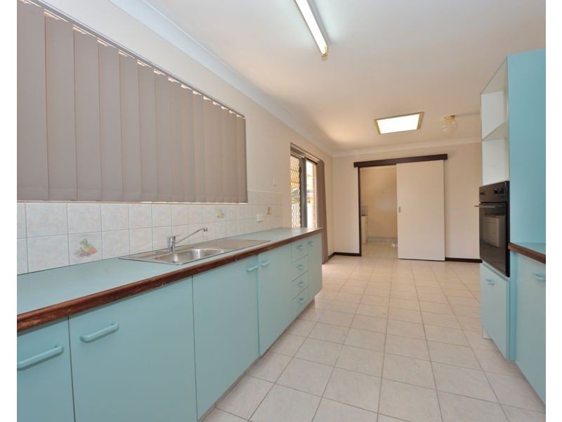 7 Owen Road, Safety Bay WA 6169