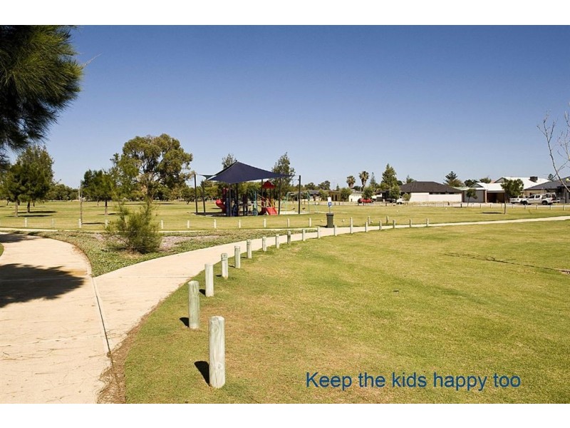 14 Waterfront Parkway, Shoalwater WA 6169