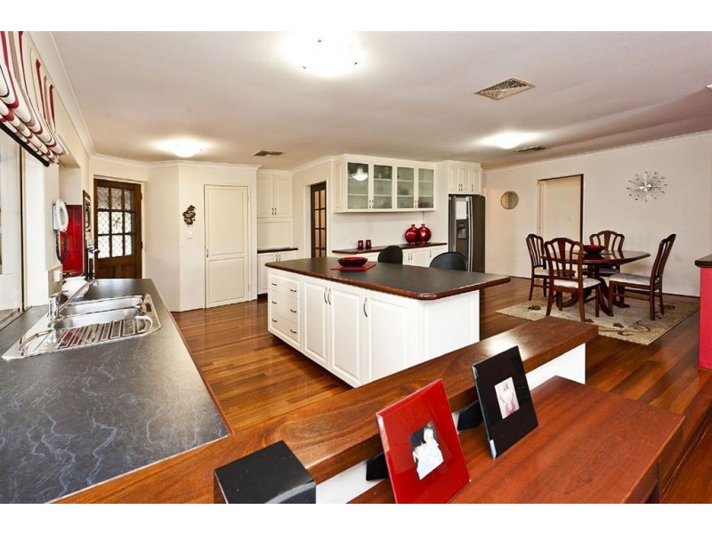 12 Sprite Place, Waikiki WA 6169