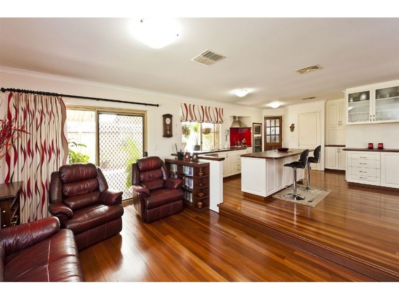 12 Sprite Place, Waikiki WA 6169