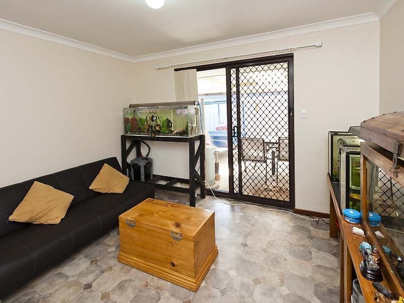 16 Campbell Way, Rockingham WA 6168