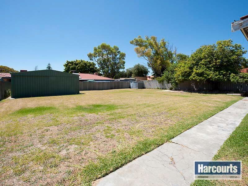 24 Safety Bay Road, Rockingham WA 6168