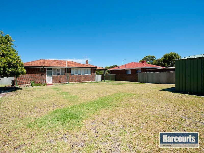 24 Safety Bay Road, Rockingham WA 6168