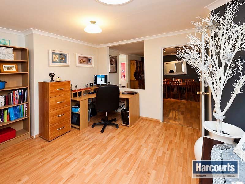 10 Dalaroo Court, Cooloongup WA 6168