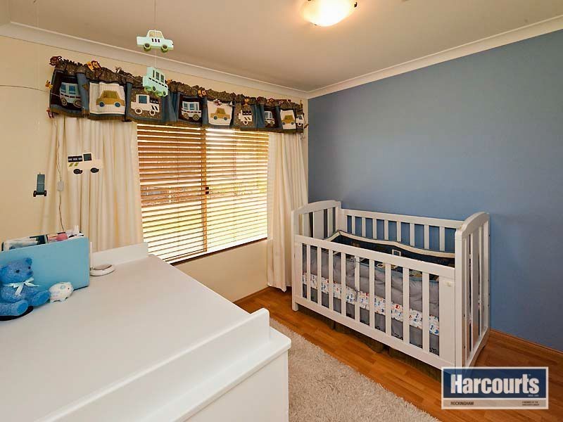 10 Dalaroo Court, Cooloongup WA 6168