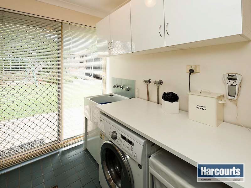 10 Dalaroo Court, Cooloongup WA 6168