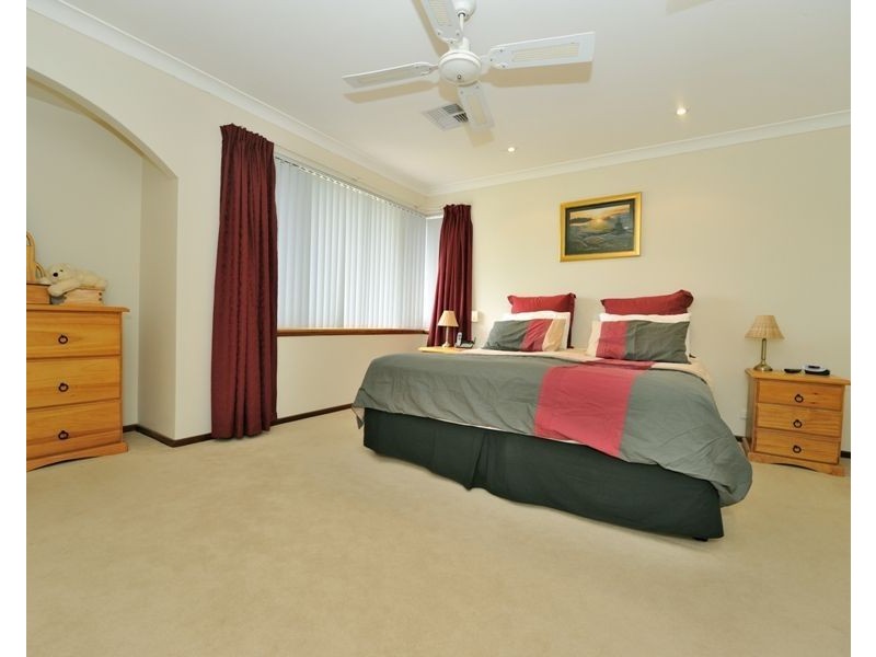 9 Hughes Court, Safety Bay WA 6169