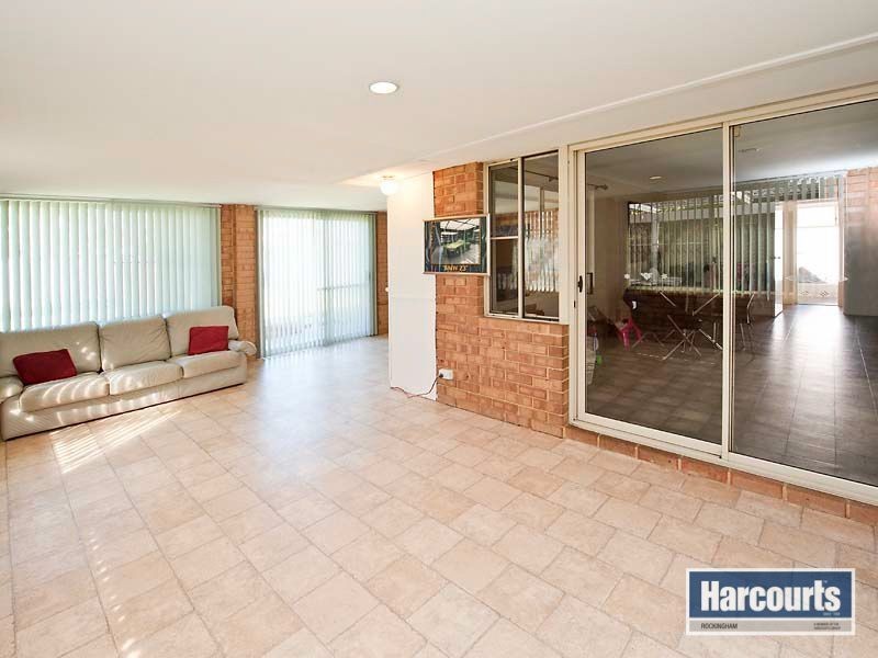 19 Monterey Place, Warnbro WA 6169
