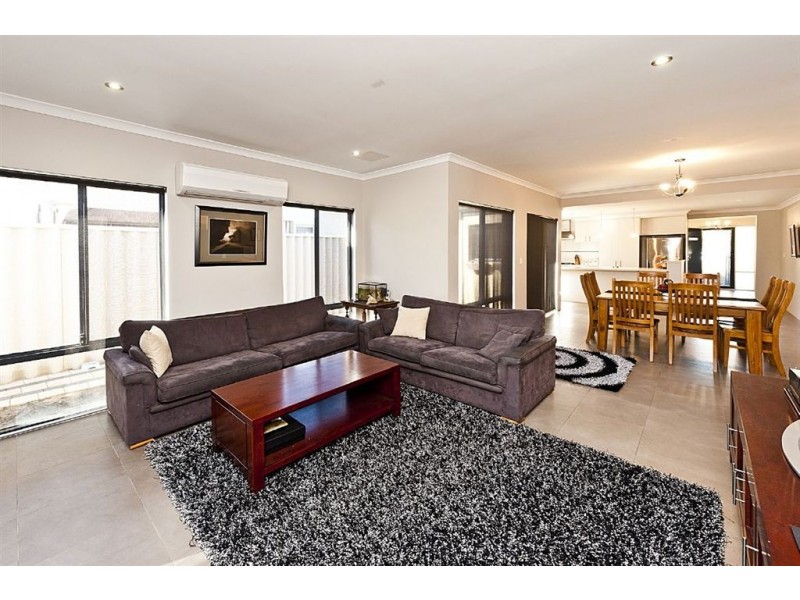 10 Gulliver Lane, Shoalwater WA 6169