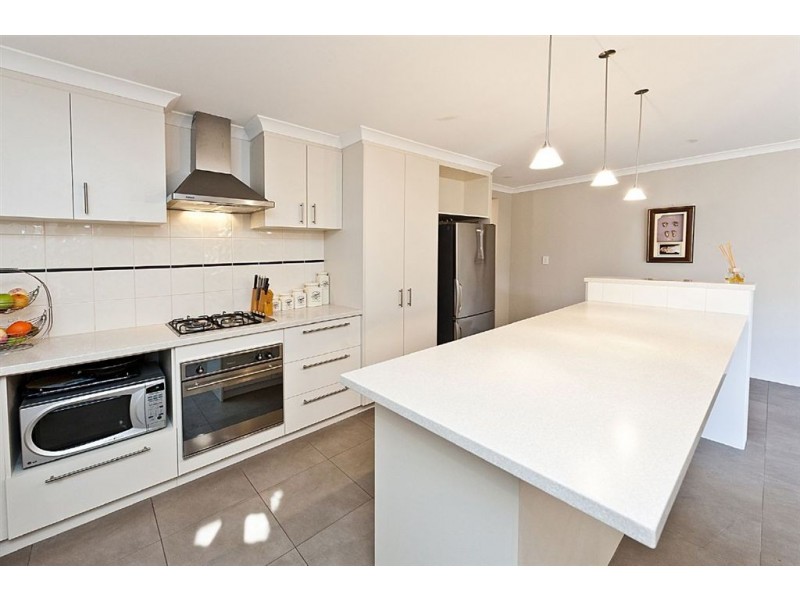 10 Gulliver Lane, Shoalwater WA 6169