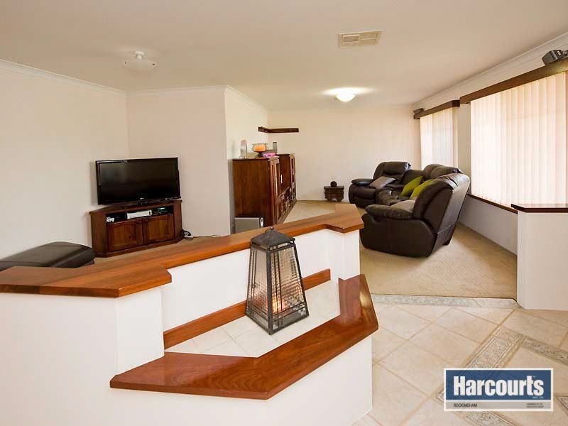 14 Fathom Ramble, Waikiki WA 6169