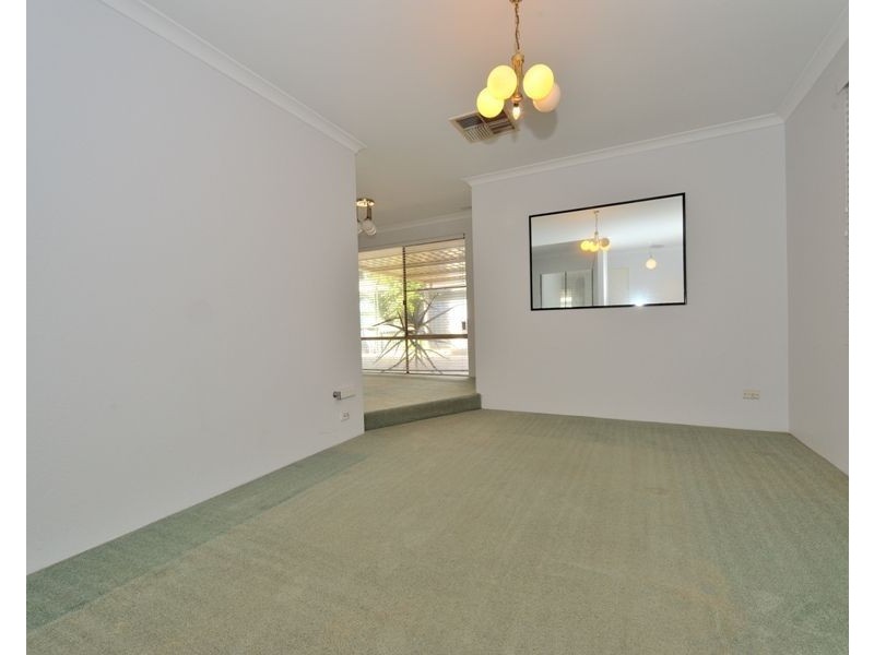 18 Leeuwin Parade, Rockingham WA 6168