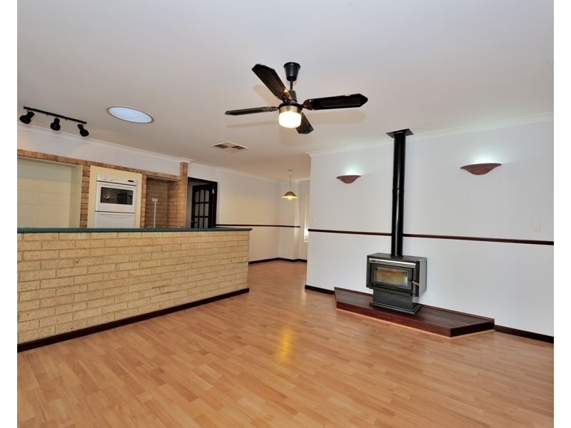 18 Leeuwin Parade, Rockingham WA 6168