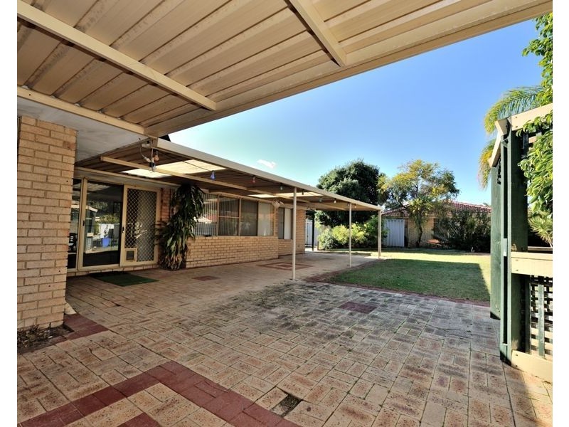 18 Leeuwin Parade, Rockingham WA 6168