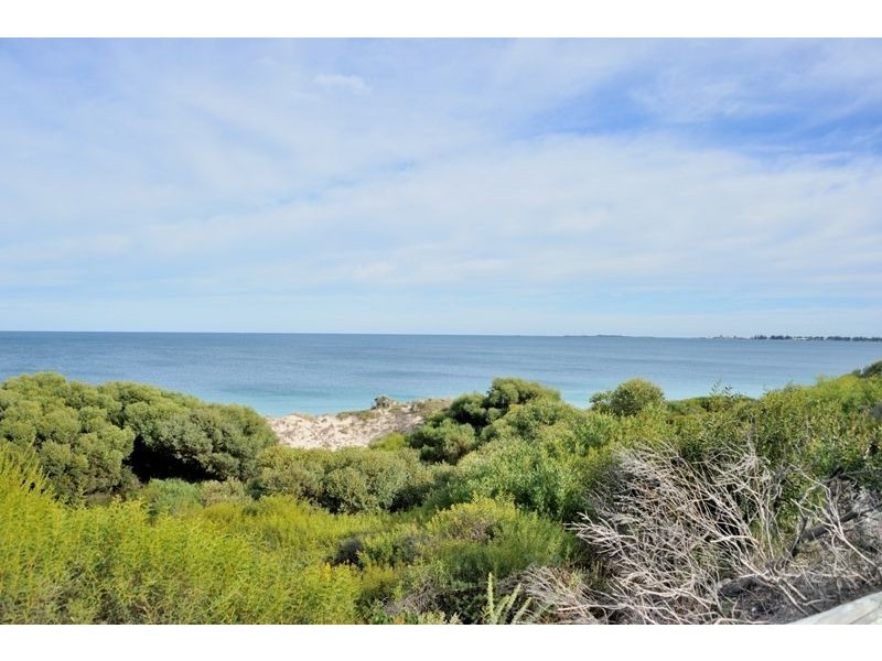 7 Lorient Close, Warnbro WA 6169