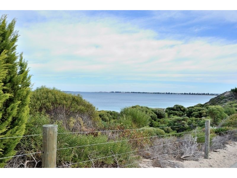 7 Lorient Close, Warnbro WA 6169