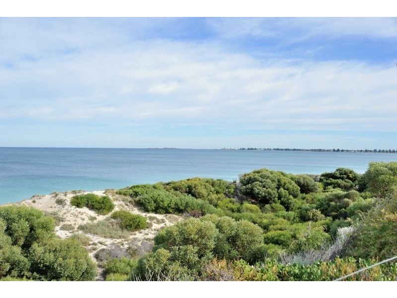 7 Lorient Close, Warnbro WA 6169