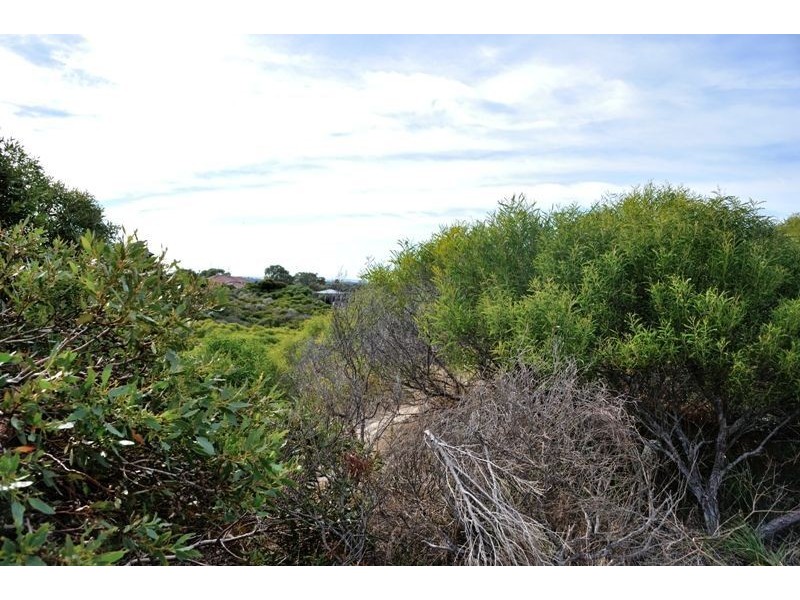 7 Lorient Close, Warnbro WA 6169