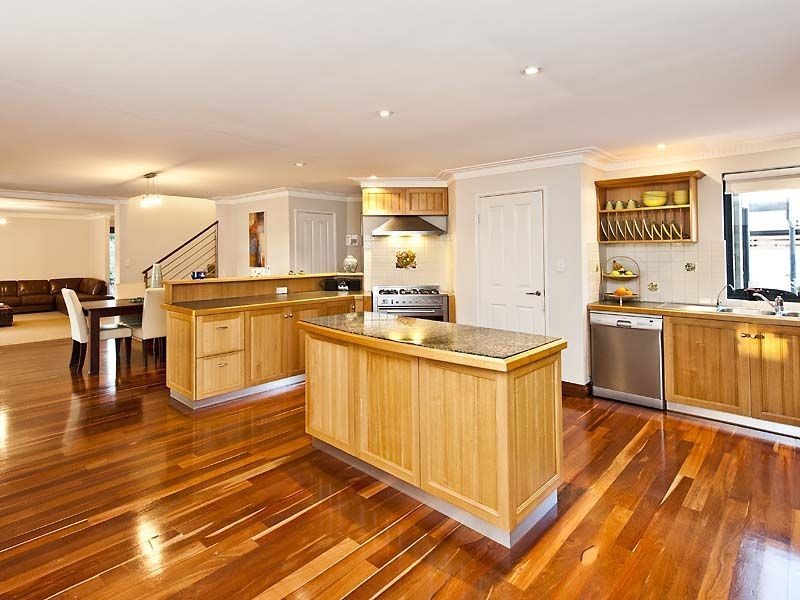 13 St Malo Cove, Warnbro WA 6169
