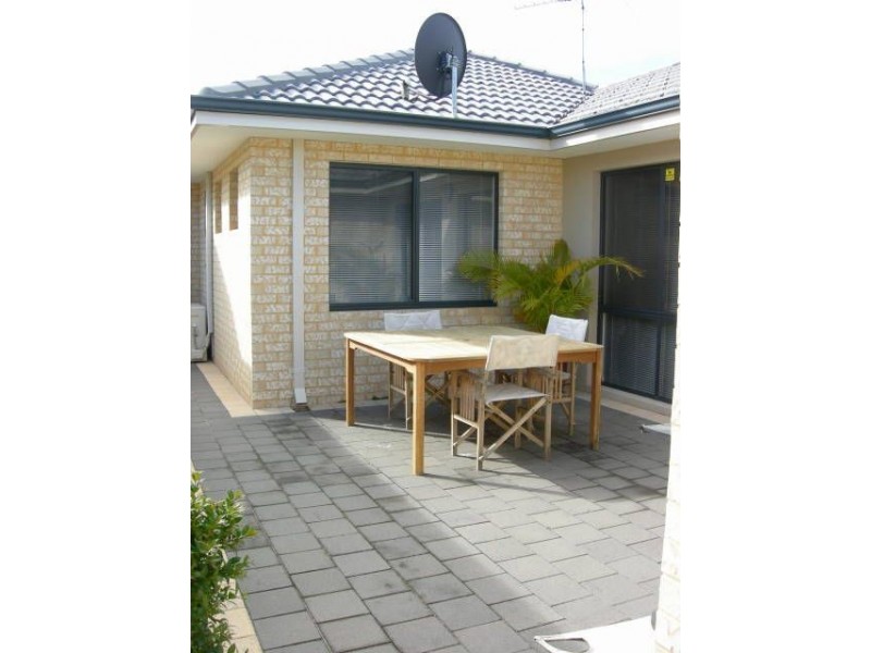 9/13 George Street, Rockingham WA 6168