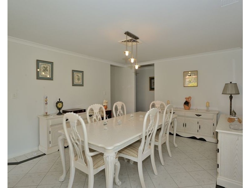 196 Fendam Street, Warnbro WA 6169