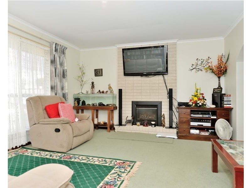 131 Gloucester Crescent, Shoalwater WA 6169