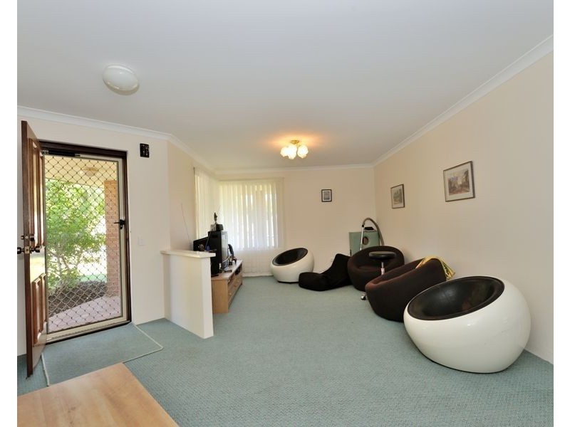 123 Gloucester Cres, Shoalwater WA 6169