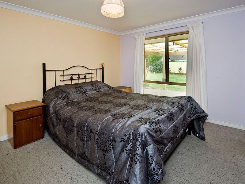 33 Stainer Avenue, Rockingham WA 6168