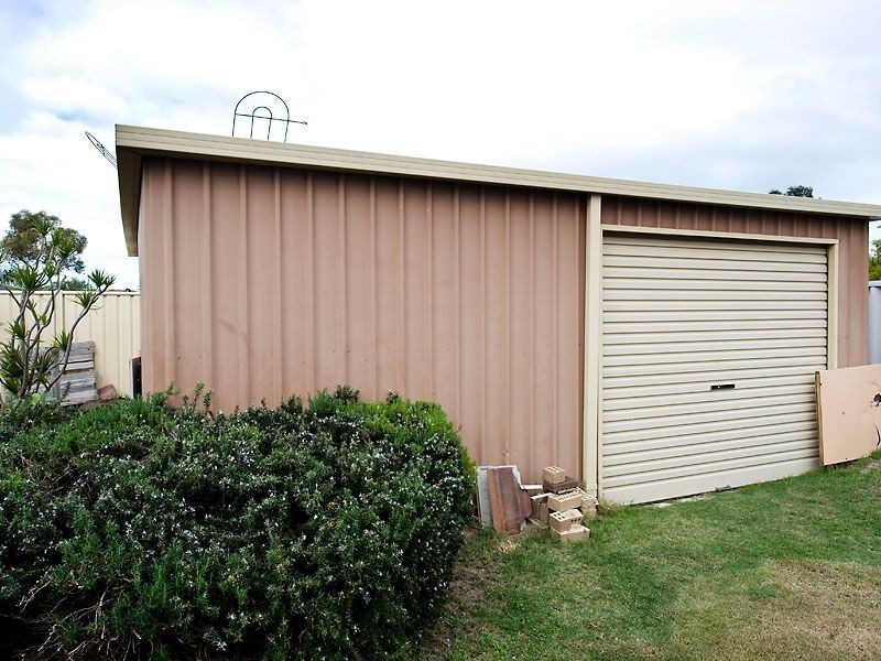 33 Stainer Avenue, Rockingham WA 6168