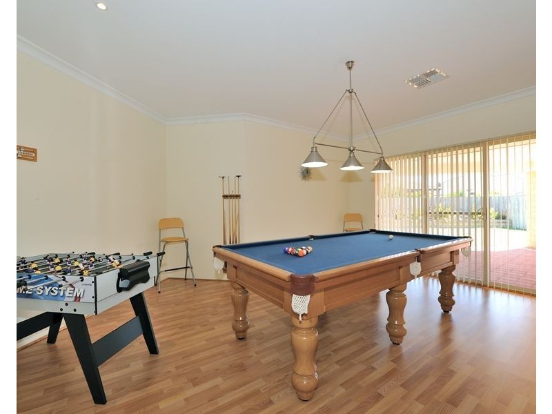 11 Boyle Avenue, Rockingham WA 6168