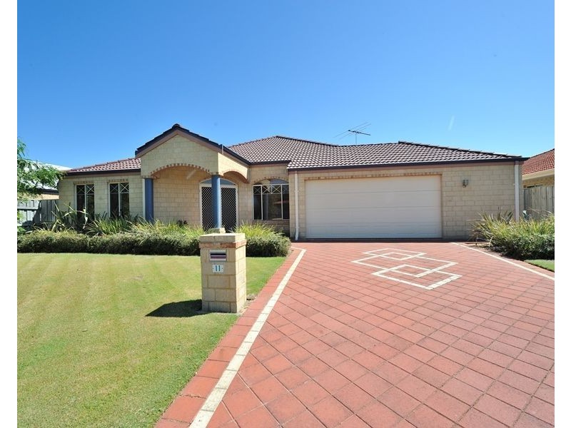 11 Boyle Avenue, Rockingham WA 6168