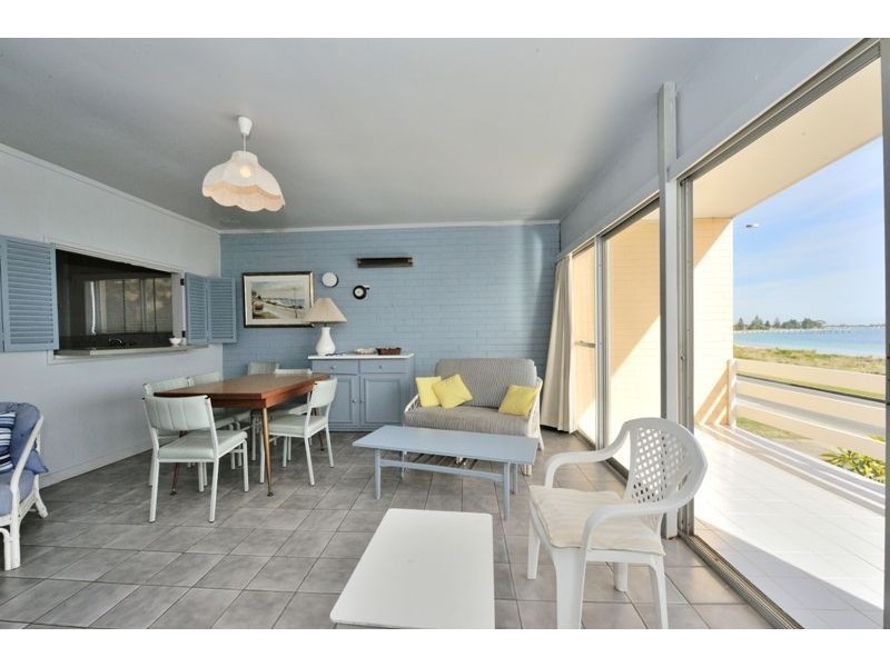 9/153 Esplanade, Rockingham WA 6168