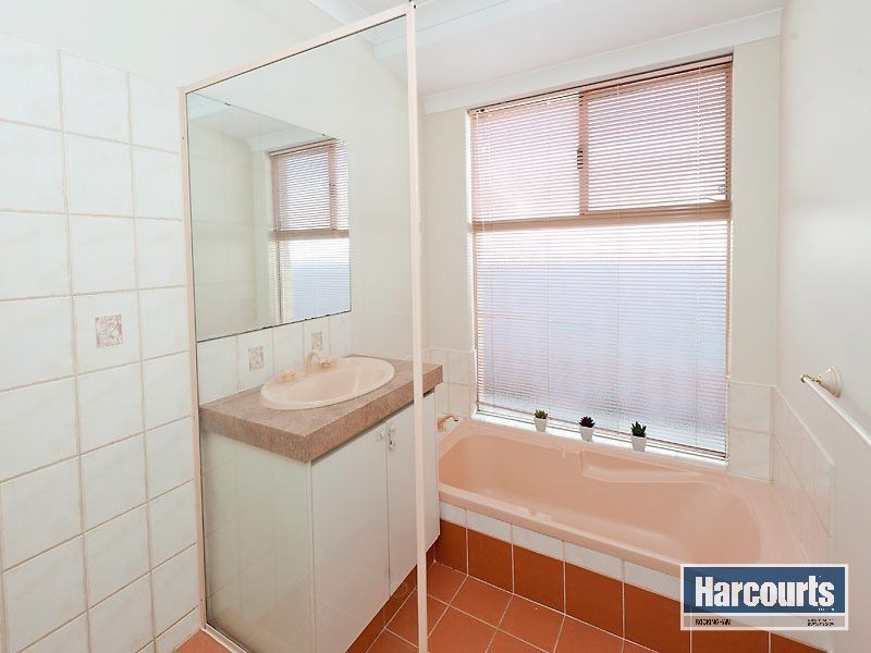 18 McGuire Mews, Rockingham WA 6168