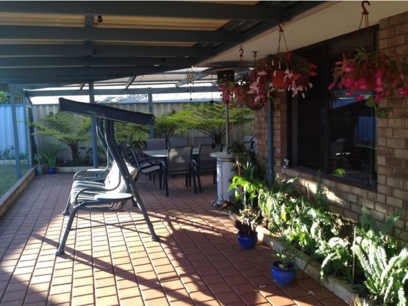 2 Spyglass Court, Safety Bay WA 6169