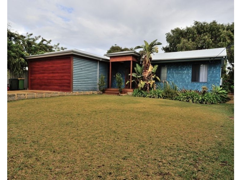 97 Gloucester Crescent, Shoalwater WA 6169