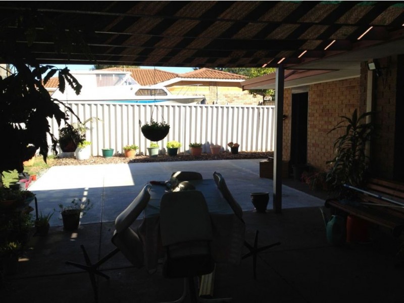 92 Georgetown Drive, Safety Bay WA 6169