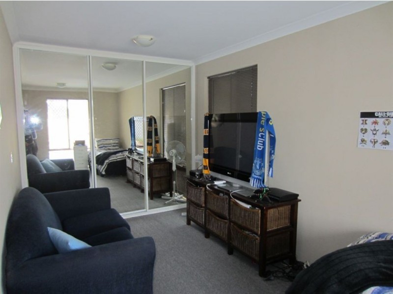 77 Kurrajong Road, Safety Bay WA 6169