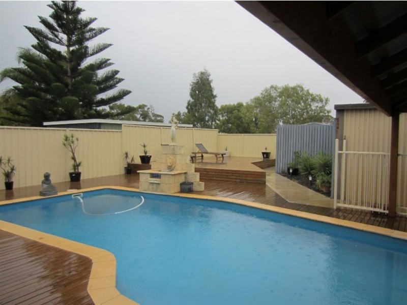 77 Kurrajong Road, Safety Bay WA 6169