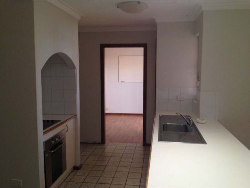 31 Leeder Street, Safety Bay WA 6169