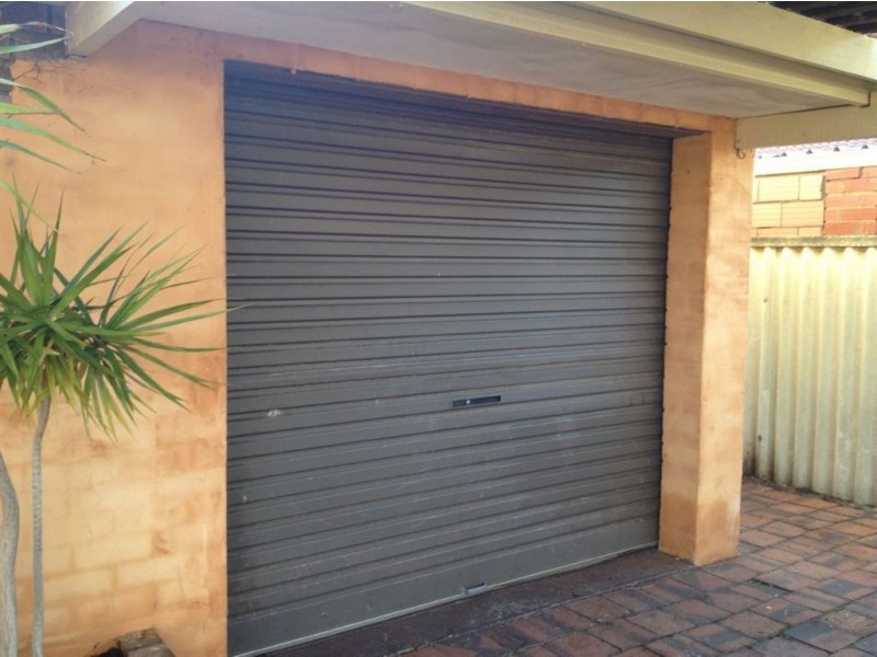 31 Leeder Street, Safety Bay WA 6169