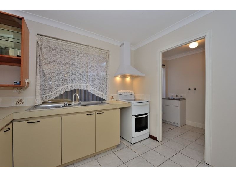 4/13 Baralda Court, Rockingham WA 6168