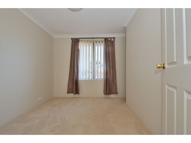 4/13 Baralda Court, Rockingham WA 6168