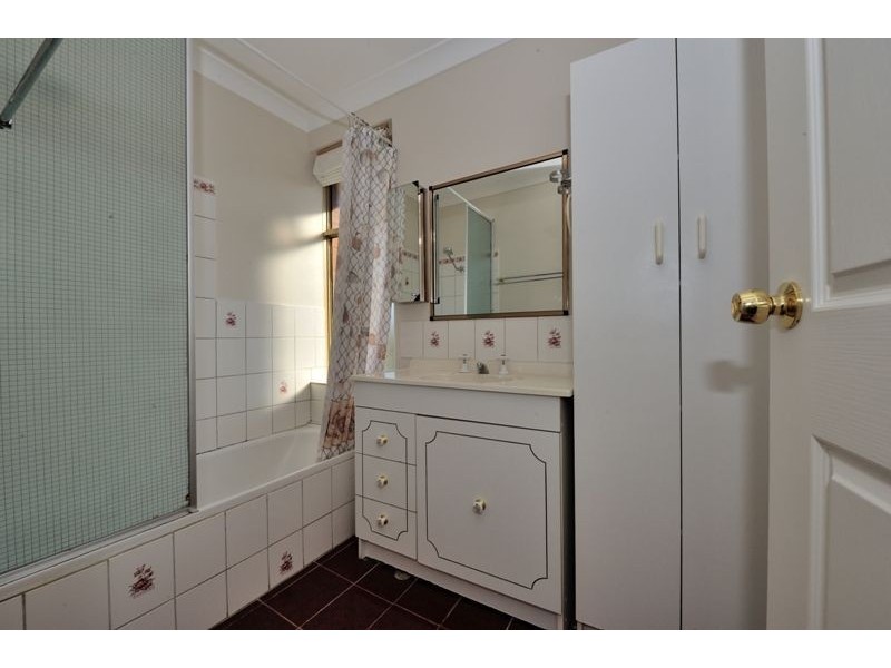 4/13 Baralda Court, Rockingham WA 6168