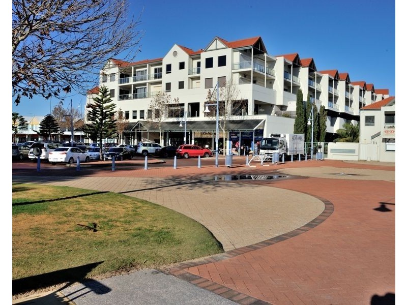 2/5-7 Railway Terrace, Rockingham WA 6168