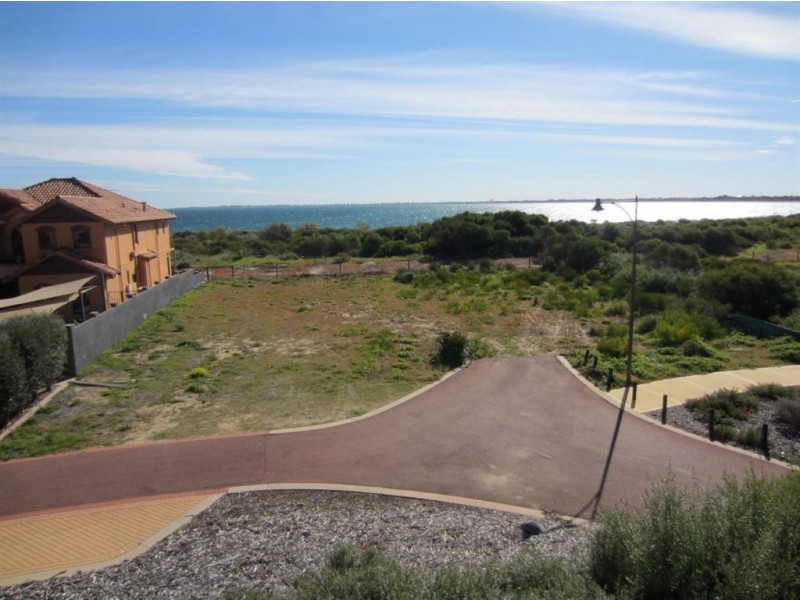 27 Long Beach Rise, Port Kennedy WA 6172