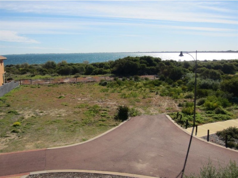 27 Long Beach Rise, Port Kennedy WA 6172