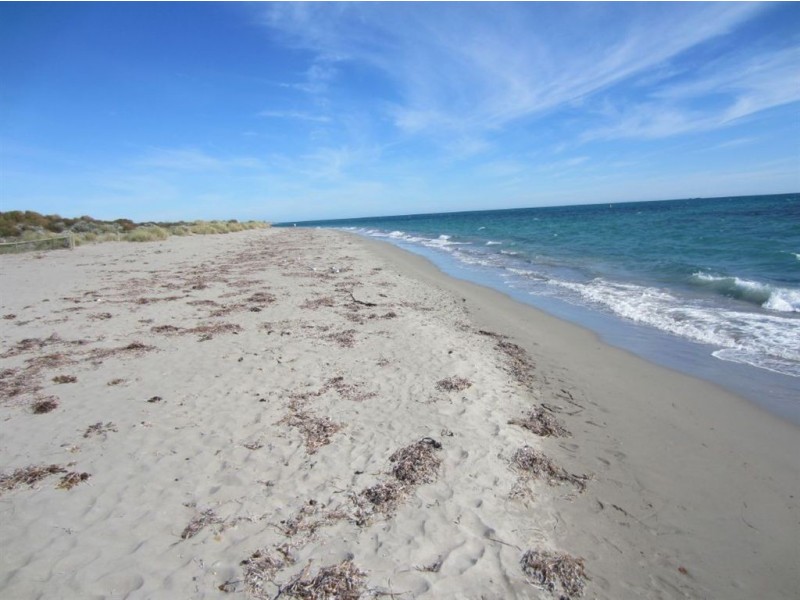 27 Long Beach Rise, Port Kennedy WA 6172