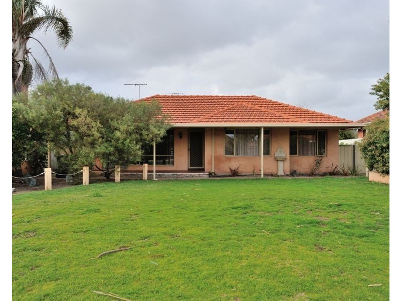 39 Smythe Street, Rockingham WA 6168