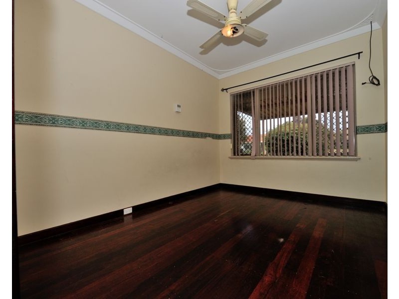 39 Smythe Street, Rockingham WA 6168