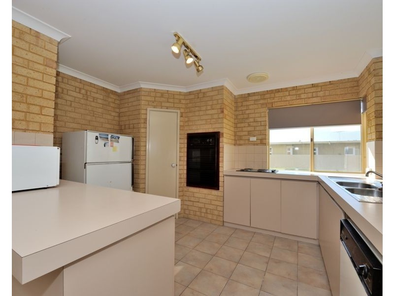 248 Safety Bay Road, Safety Bay WA 6169